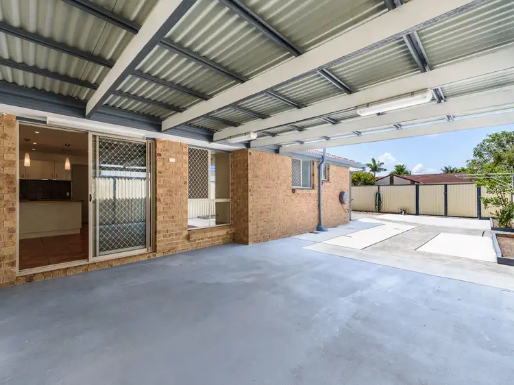 2/2 Kangaroo Avenue, Coombabah QLD 4216