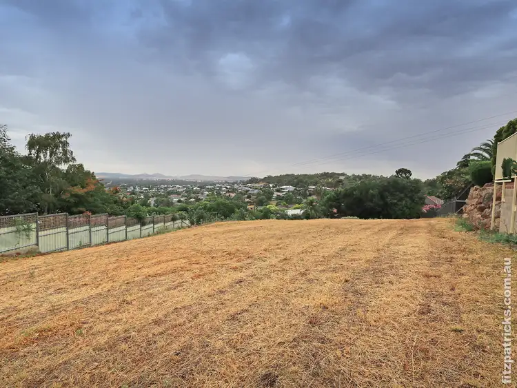 2 Neerim Close, Kooringal NSW 2650