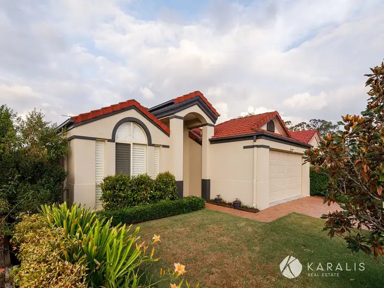 5 Dorval Close, Mansfield QLD 4122