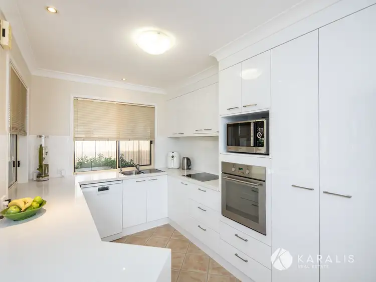 Third view of Homely house listing, 5 Dorval Close, Mansfield QLD 4122