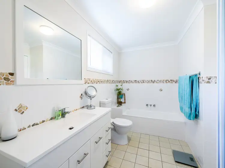 Seventh view of Homely villa listing, 2/31 Bruce Avenue, Paradise Point QLD 4216