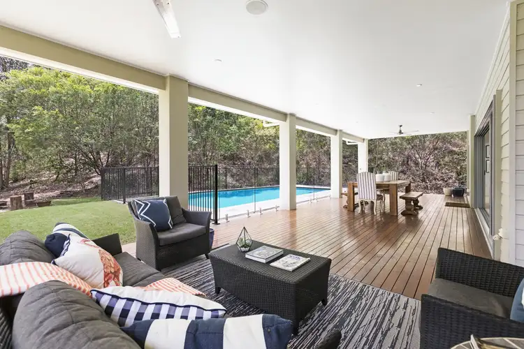 108 Boscombe Road, Brookfield QLD 4069