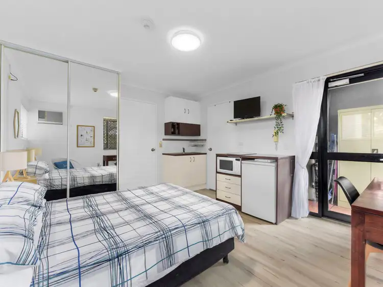Third view of Homely apartment listing, 8/75 Thorn Street, Kangaroo Point QLD 4169