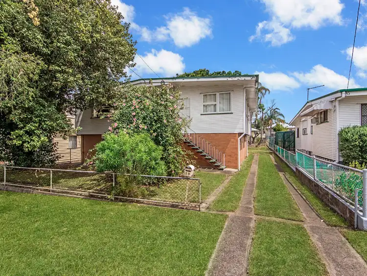 29 Gomer Street, Booval QLD 4304