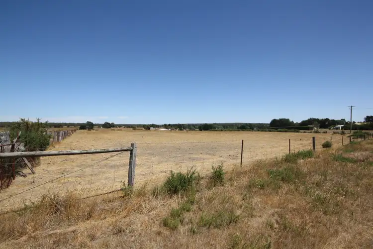 21 & Lot 21A Nunns Road, Snake Valley VIC 3351