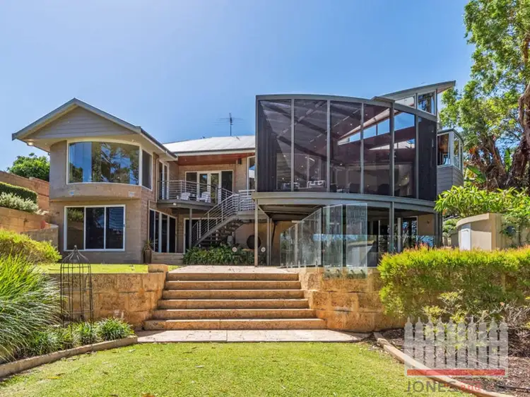 23 Bassendean Parade, Bassendean WA 6054