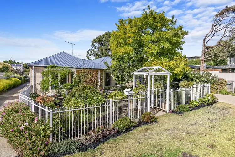 1/33 Beach Road, Torquay VIC 3228