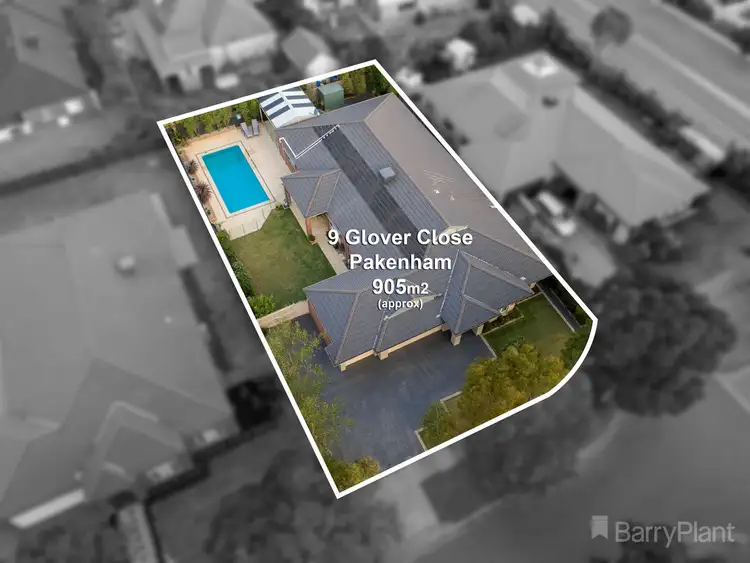 9 Glover Close, Pakenham VIC 3810