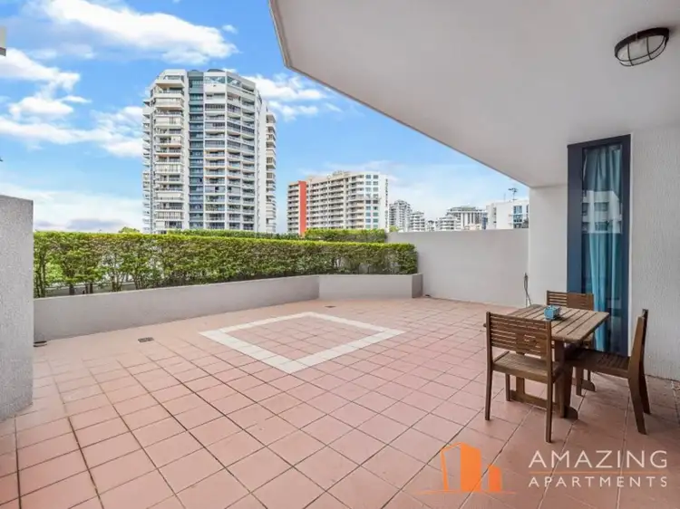 Main view of Homely apartment listing, 6/45 Deakin Street, Kangaroo Point QLD 4169