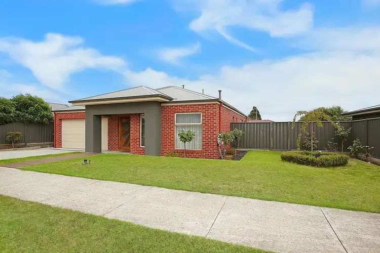 9 Jakaranda Crescent, Elliminyt VIC 3250