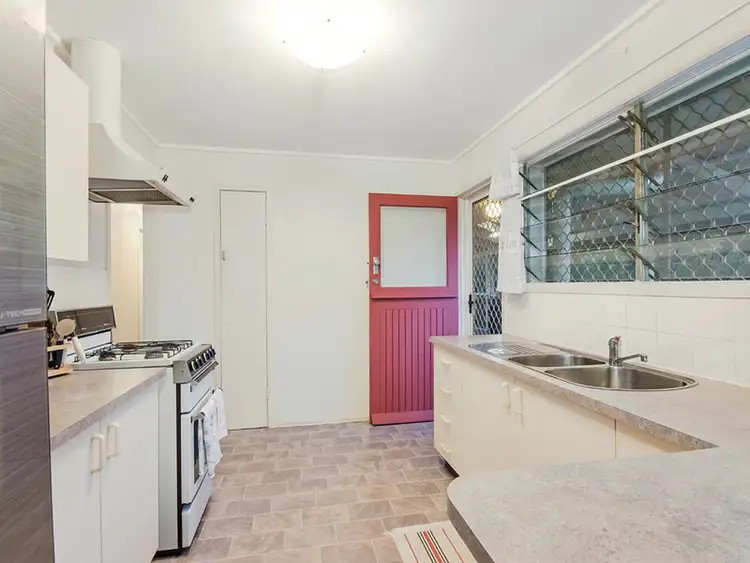 Fifth view of Homely house listing, 2 Felette Street, Leichhardt QLD 4305