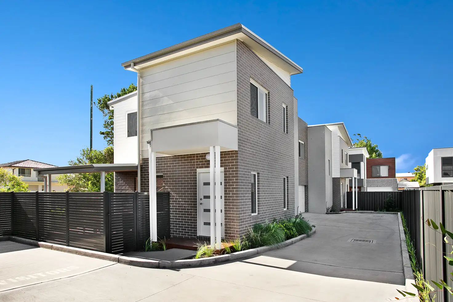 Main view of Homely townhouse listing, 2/10 Bates Street, Hamilton North NSW 2292