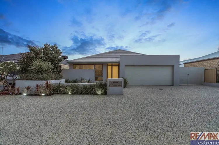 16 Blackwood Meander, Yanchep WA 6035