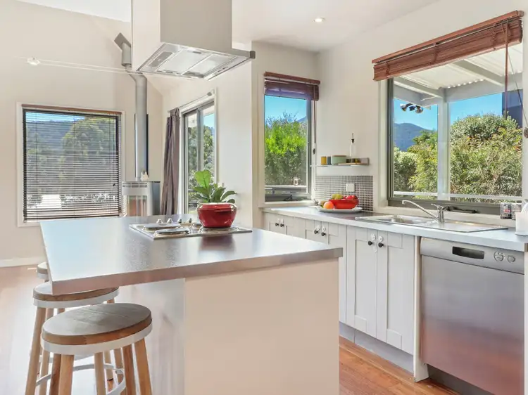 Third view of Homely house listing, 3 Meadow View Court, Merrijig VIC 3723