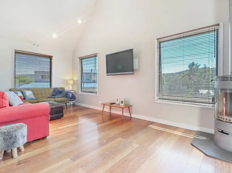 Fourth view of Homely house listing, 3 Meadow View Court, Merrijig VIC 3723