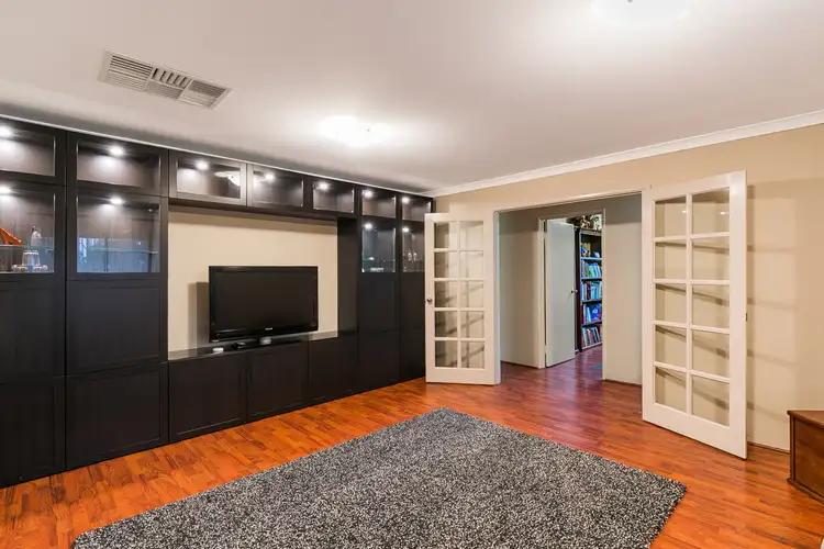 Second view of Homely house listing, 5 Belvoir Crescent, Orelia WA 6167