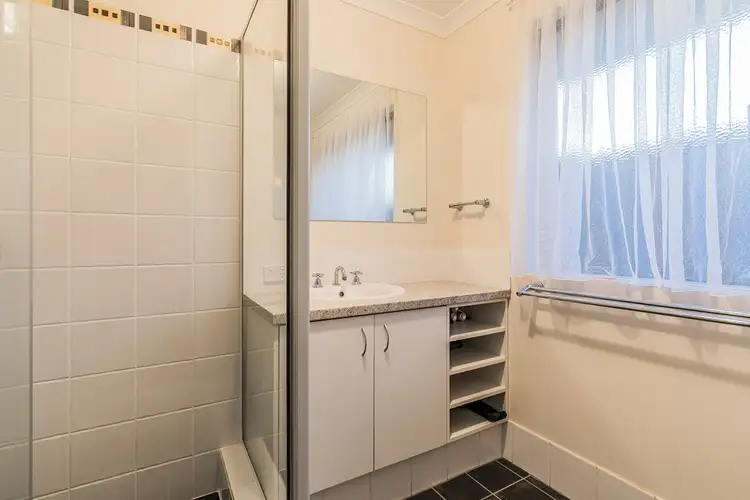 Sixth view of Homely house listing, 5 Belvoir Crescent, Orelia WA 6167