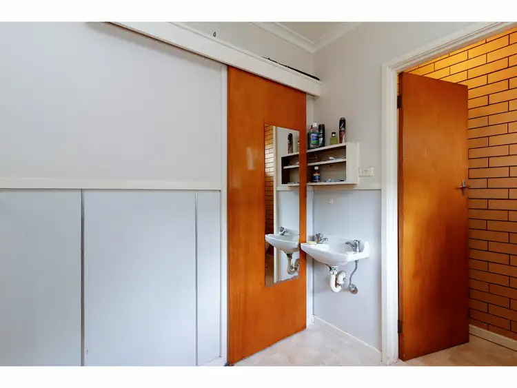 Fifth view of Homely unit listing, 1 & 2/9 Buckley Street, Sale VIC 3850