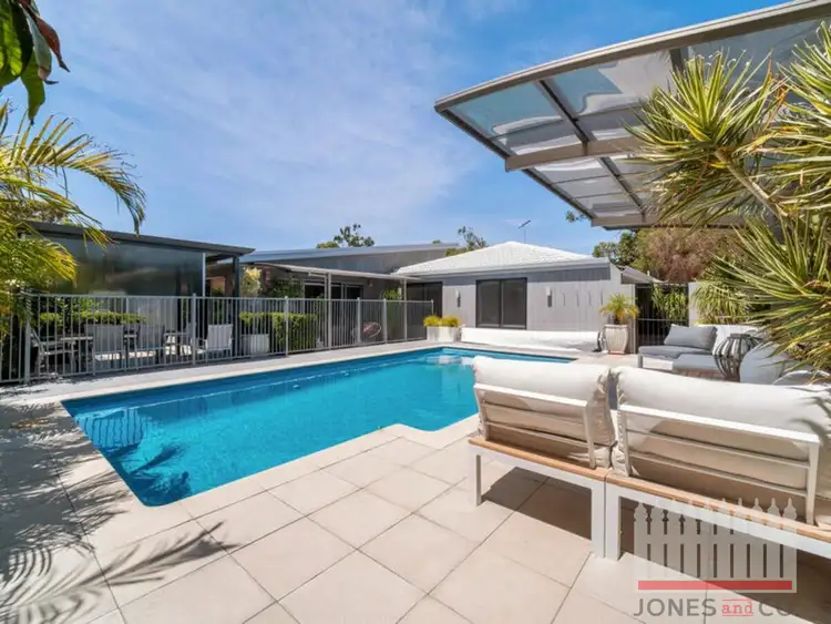 4 Padbury Court, Eden Hill WA 6054