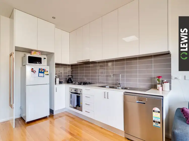 6/57 Parer Road, Airport West VIC 3042