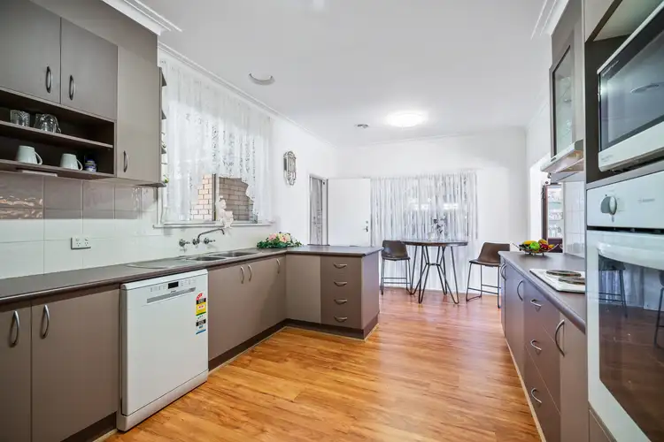 Fifth view of Homely house listing, 977 Duffy Crescent, North Albury NSW 2640