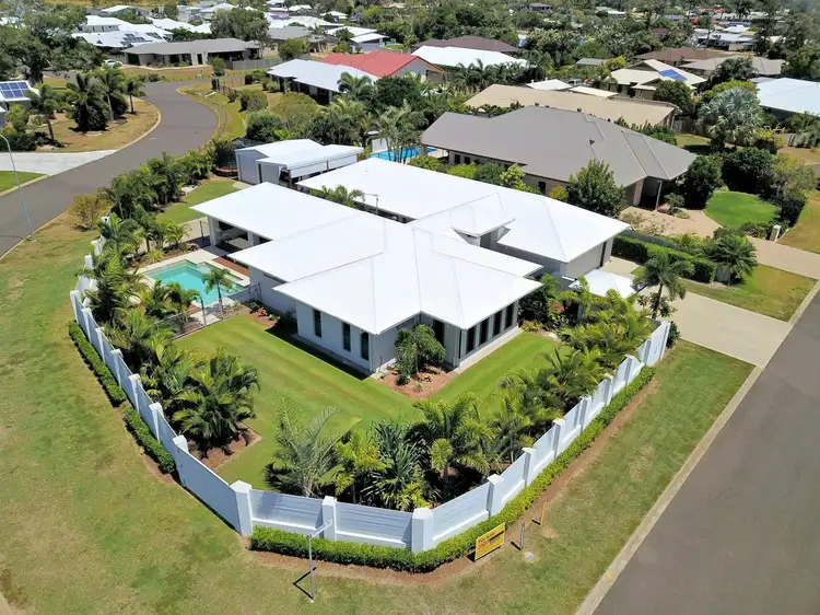 1 Outrigger Close, Bargara QLD 4670