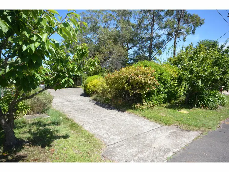 12 Woodlands Road, Katoomba NSW 2780