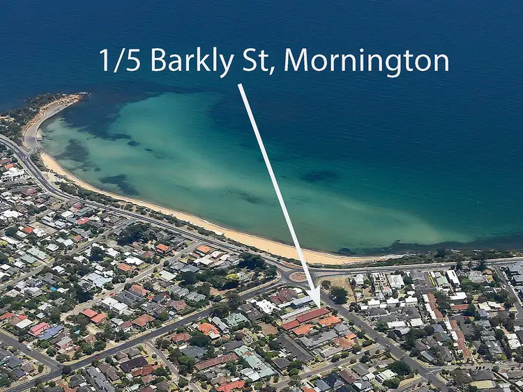 1/5 Barkly Street, Mornington VIC 3931