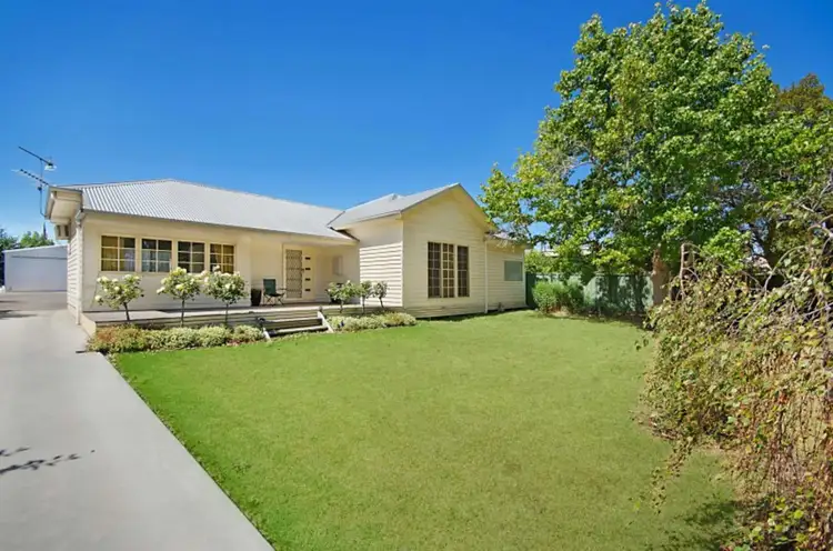 20 Eversley Street, Hamilton VIC 3300