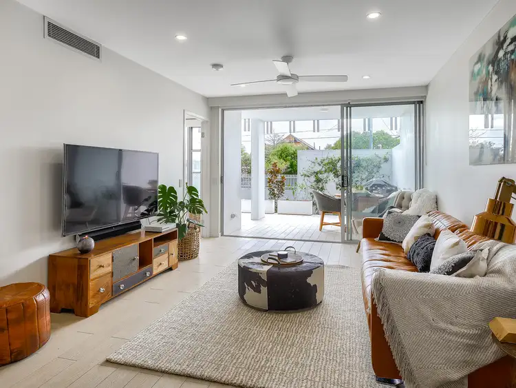 Sixth view of Homely apartment listing, 102/45 Shakespeare Street, Coorparoo QLD 4151