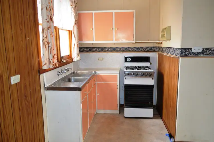 Second view of Homely unit listing, 1/7 Moet Street, Colac VIC 3250