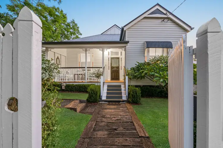 16 Dunmore Street, East Toowoomba QLD 4350