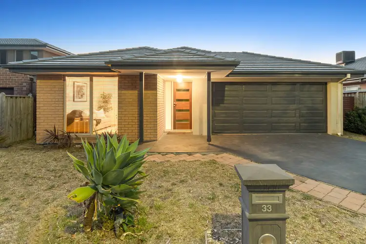 33 Sanoma Drive, Skye VIC 3977