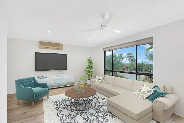 50 Alexander Drive, Highland Park QLD 4211