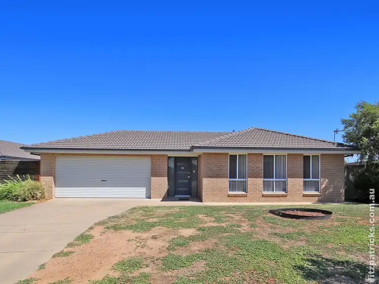 28 Dove Street, Mount Austin NSW 2650