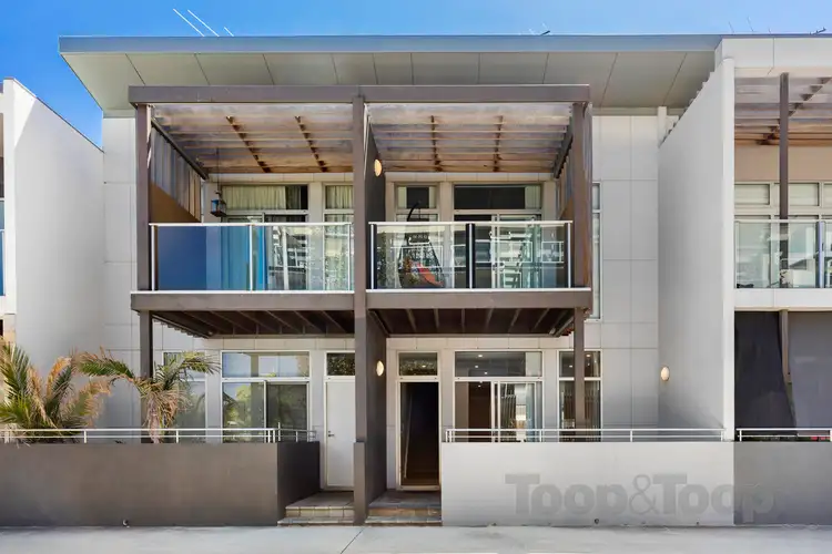 11 Kudlyo Close, New Port SA 5015