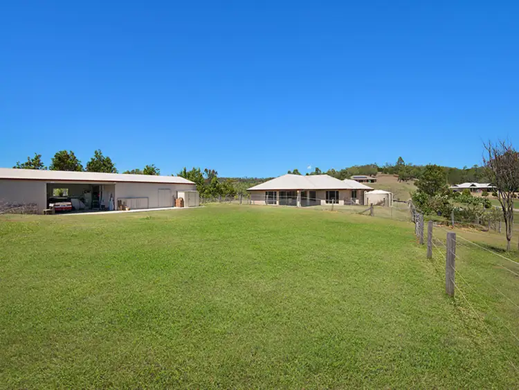 7 Butterfly Crescent, Samsonvale QLD 4520