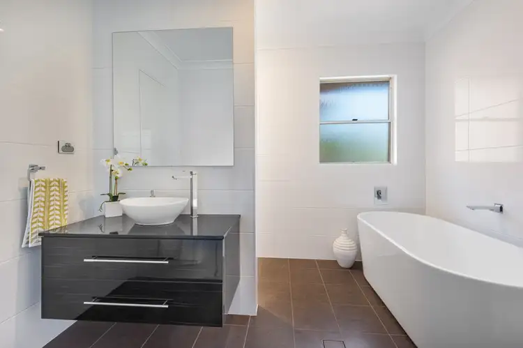 Seventh view of Homely house listing, 327 Avoca Drive, Green Point NSW 2251