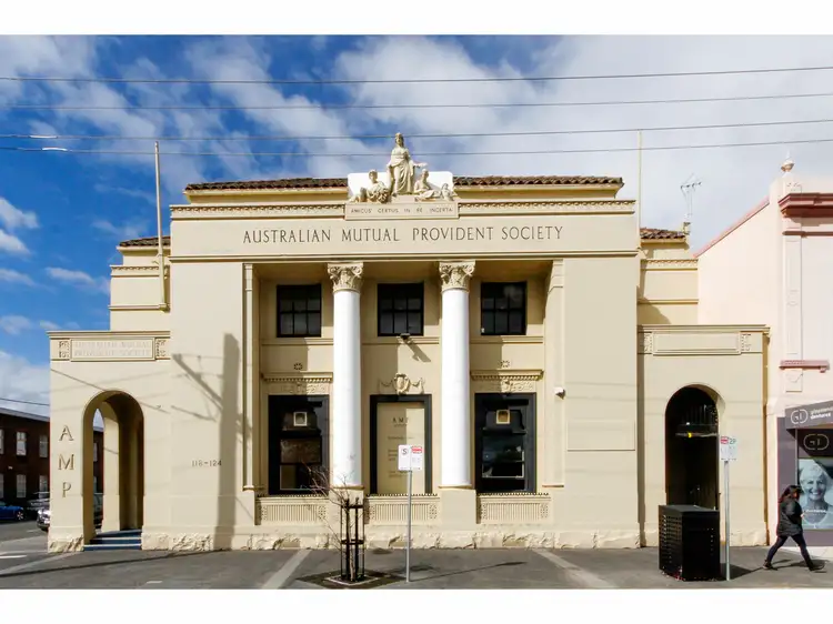 118 - 124 Raymond Street, Sale VIC 3850