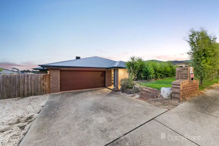 Main view of Homely house listing, 32 Kensington Square, Drouin VIC 3818