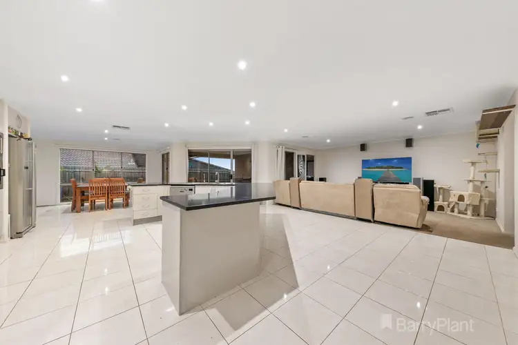 Second view of Homely house listing, 32 Kensington Square, Drouin VIC 3818