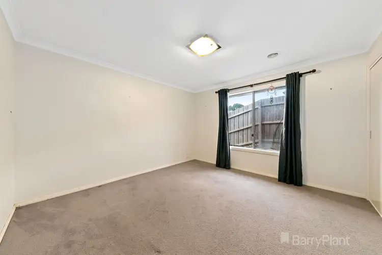 Fifth view of Homely house listing, 32 Kensington Square, Drouin VIC 3818
