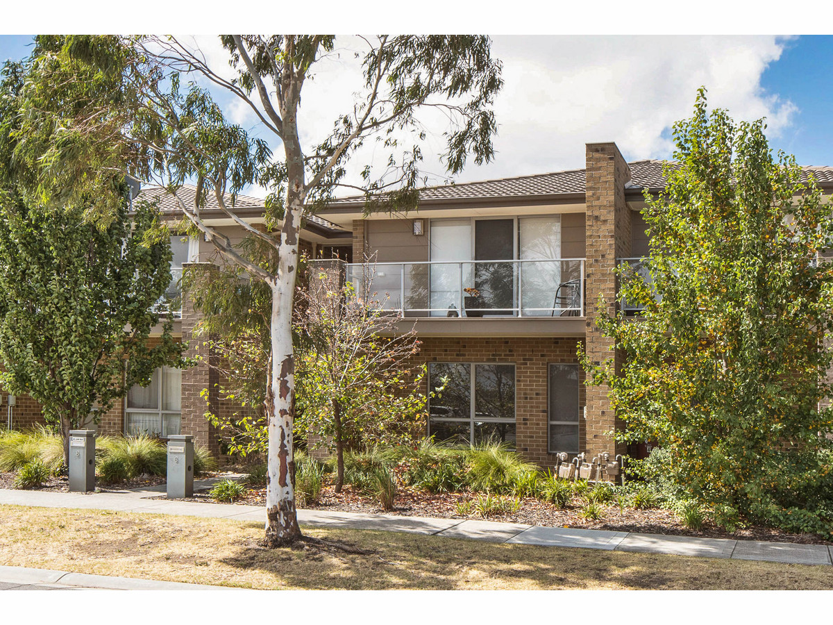 Main view of Homely unit listing, 6 Karri Drive, Cranbourne VIC 3977