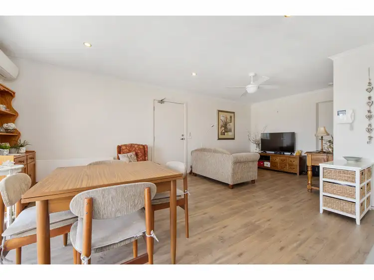 Fifth view of Homely unit listing, 6 Karri Drive, Cranbourne VIC 3977