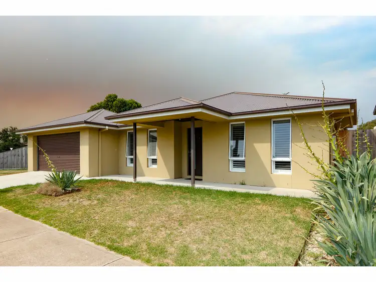 5 Woondella Boulevard, Sale VIC 3850