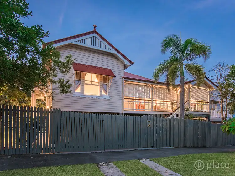 4 Buranda Street