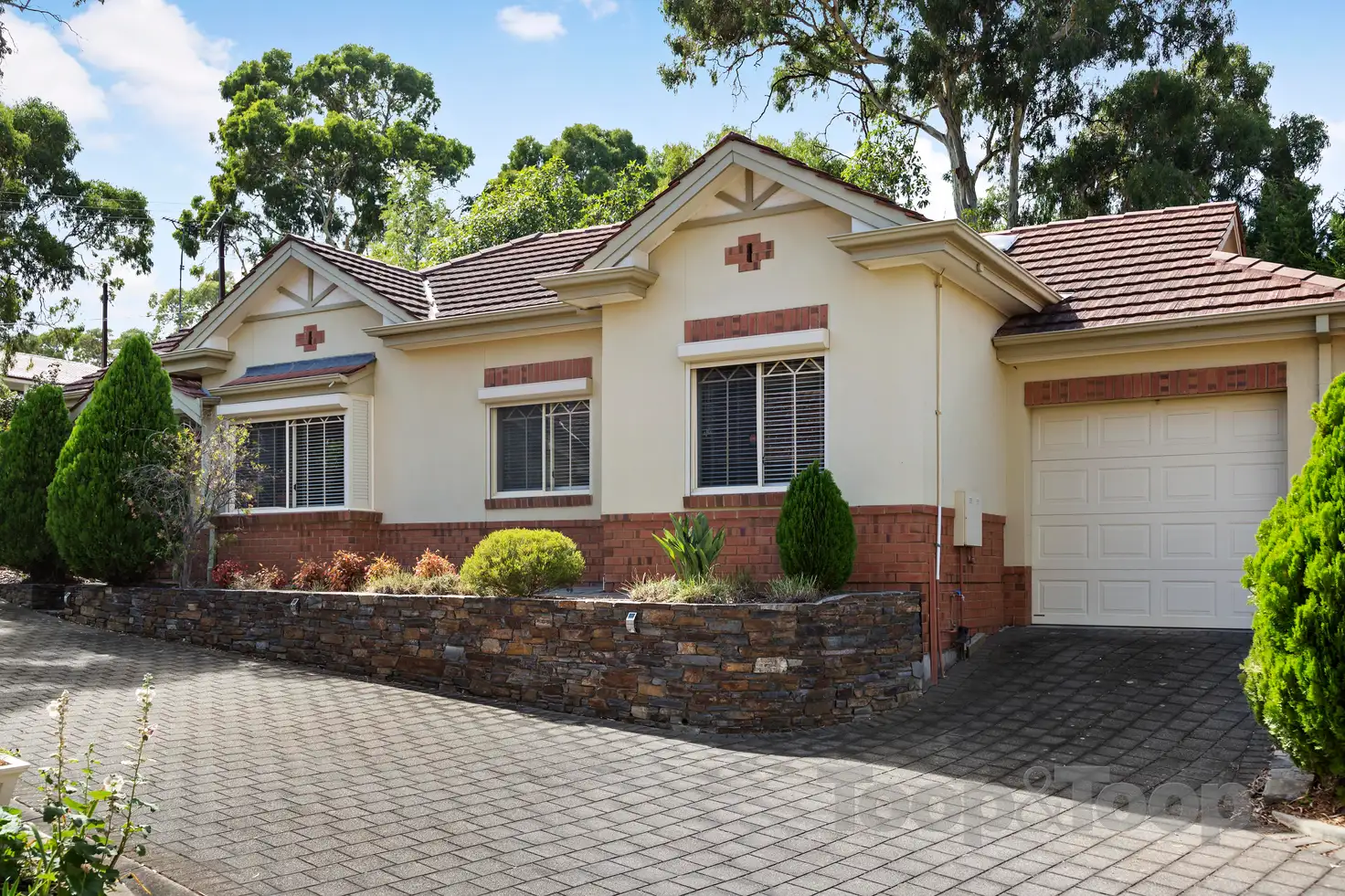 Main view of Homely unit listing, 2/18 Allendale Grove, Stonyfell SA 5066