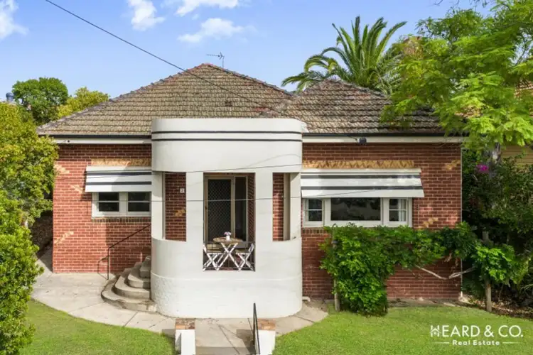 2 Carpenter Street, Quarry Hill VIC 3550