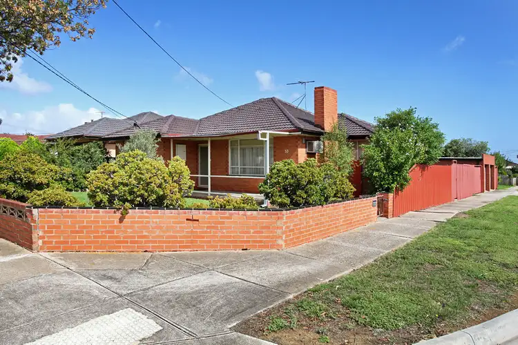 53 Dunkeld Avenue, Sunshine North VIC 3020
