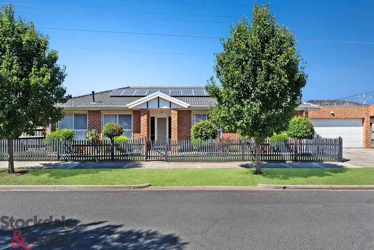 42A Oberon Avenue, St Albans VIC 3021